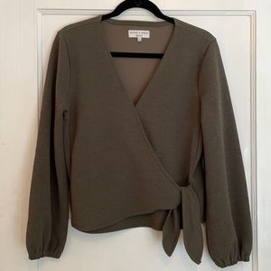 Madewell Texture & Thread Crepe Wrap Top in Olive Green (Size M/Medium)